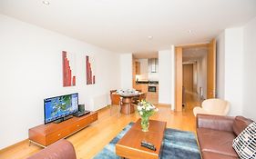 Ifsc Townhouse Apartments